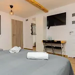 Hostel Szczelinka