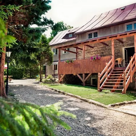 Szczelinka Hostel