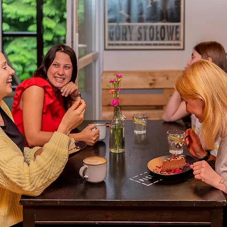 호스텔 Szczelinka *