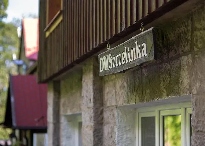 Szczelinka Hostel *