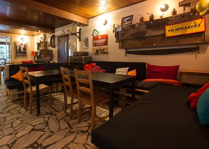 Szczelinka Hostel